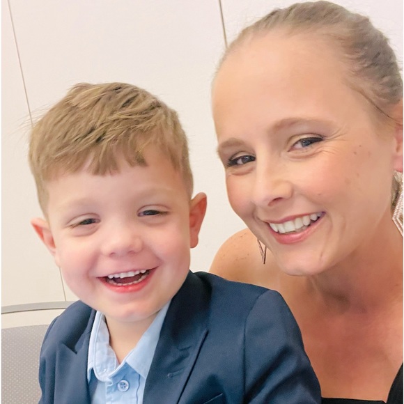 Meet your Posher, Elizabeth - Picture 1 of 1